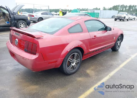 2009 Ford Mustang V6/V6 Premium z USA, uszkodzony, nr VIN 1ZVHT80N995104312